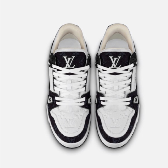 Louis Vuitton snickers for men Dm if interested - Picture 7 of 11